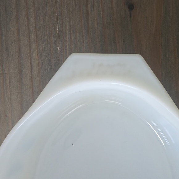 MCM Vintage Gold Hearts Pyrex - Picture 4 of 5